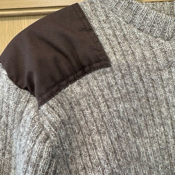 Cabela's Chunky Thick Rib Pure New Wool Crewneck Hunting Sweater with Patches LG - Picture 2 of 12